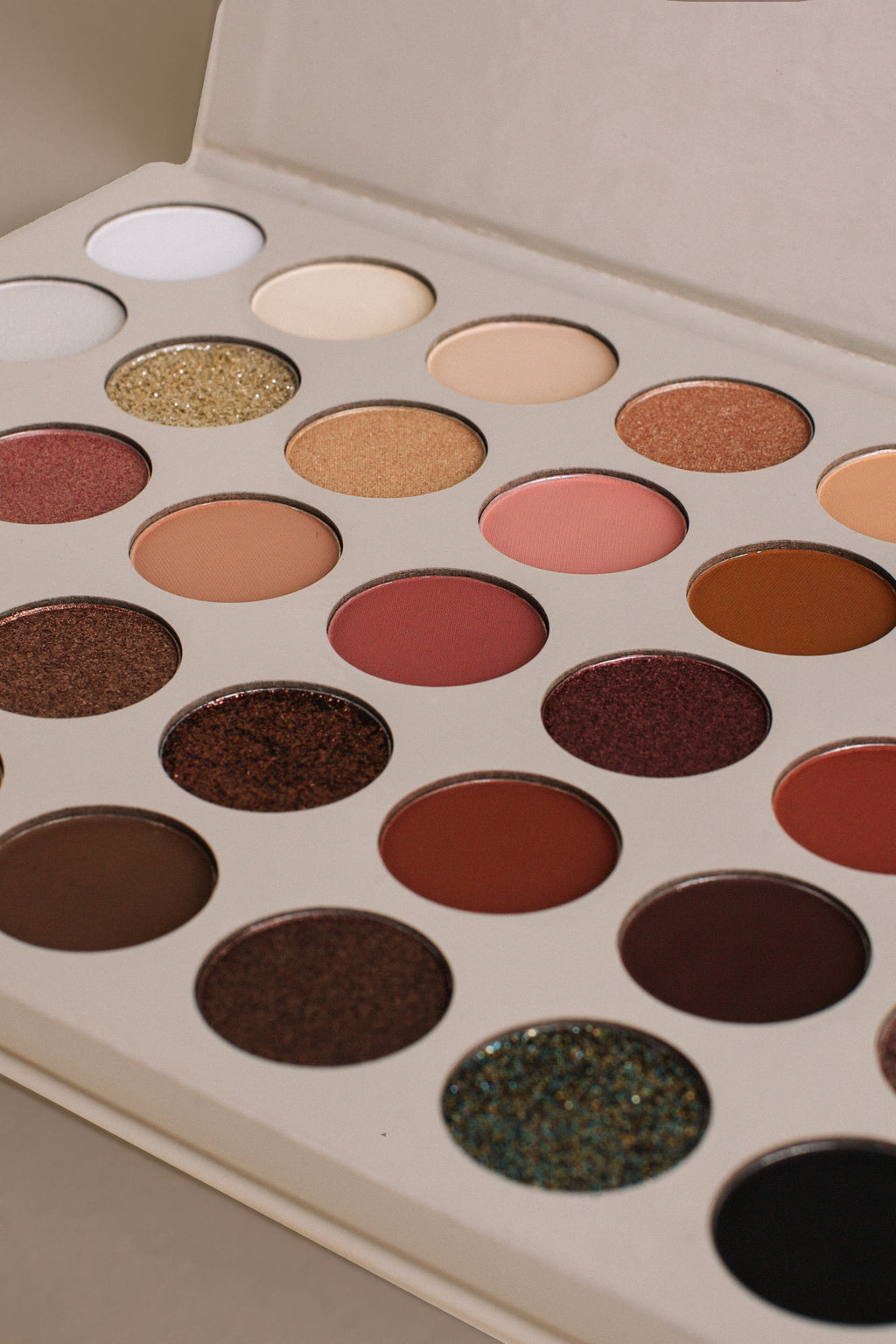 Nudus Eyeshadow Palette